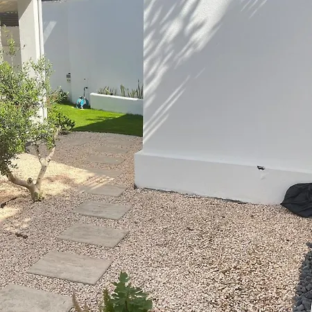 Luna Bodrum, Oezel Isitmali Havuzlu Σπίτι διακοπών *