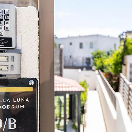 Σπίτι διακοπών Luna Bodrum, Oezel Isitmali Havuzlu