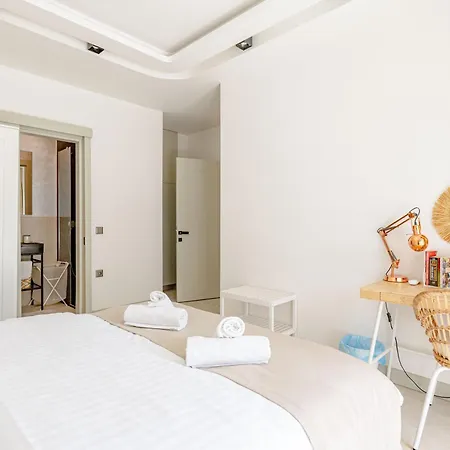 Luna Bodrum, Oezel Isitmali Havuzlu
